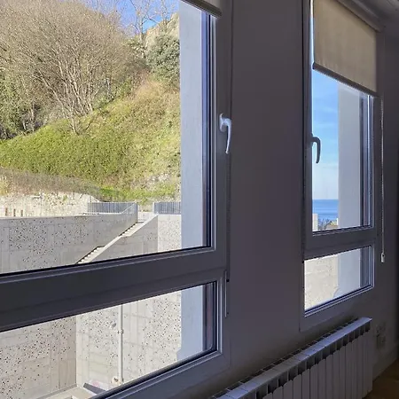Arraun - Basque * San Sebastian